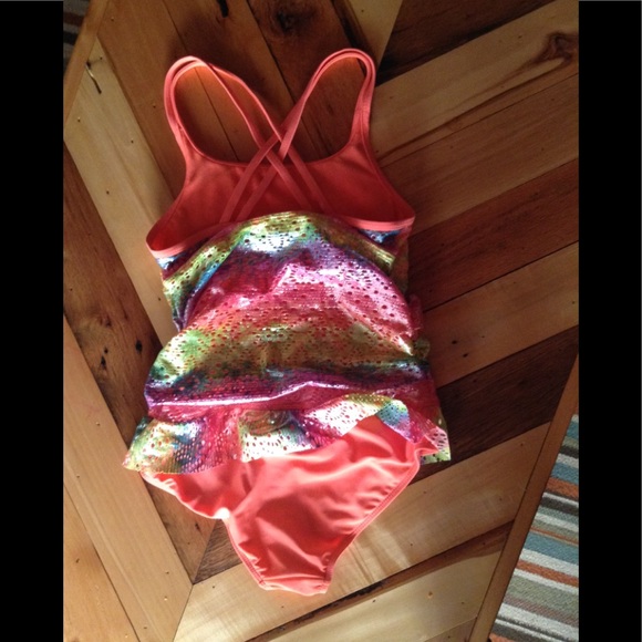 Girls Swimsuit One Piece - Picture 3 of 6